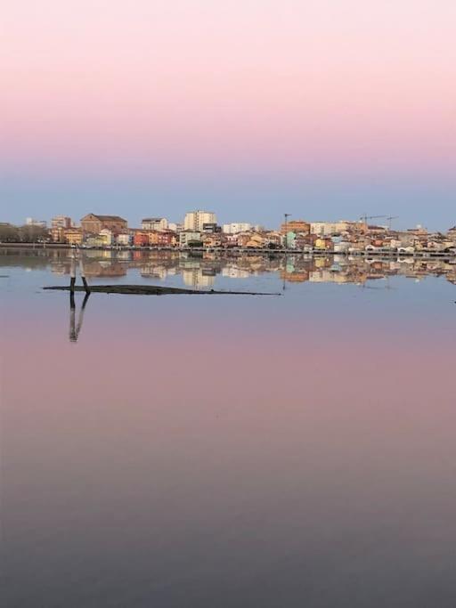 Ca Francesco Appartamento Contemporaneo Chioggia Eksteriør billede