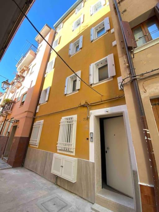 Ca Francesco Appartamento Contemporaneo Chioggia Eksteriør billede